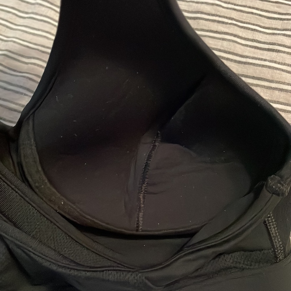 Under Armour Sports Bra - Picture 3 of 5